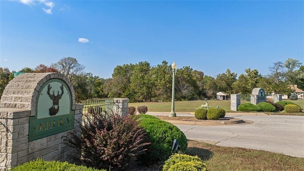 4 DEER RUN DR, NEVADA, MO 64772 - Image ffa0da557ff874eebba77dfcfe10ec8b/2909133975