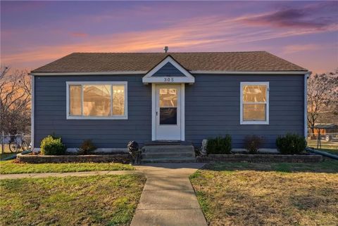 305 Cline Street, Pleasant Hill, MO 64080 - MLS#: 2591264