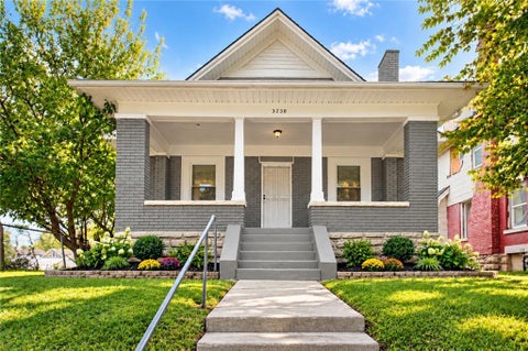 Photo of 3238 Wabash Avenue, Kansas City, MO 64109 (MLS # 2647365)