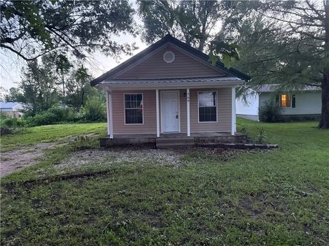 Photo of 369 Martin Avenue, Asbury, MO 64832 (MLS # 2629582)