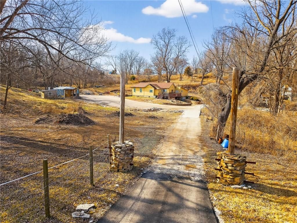 Photo of 3718 N 59th Street, Kansas City, KS 66104 (MLS # 2599072)