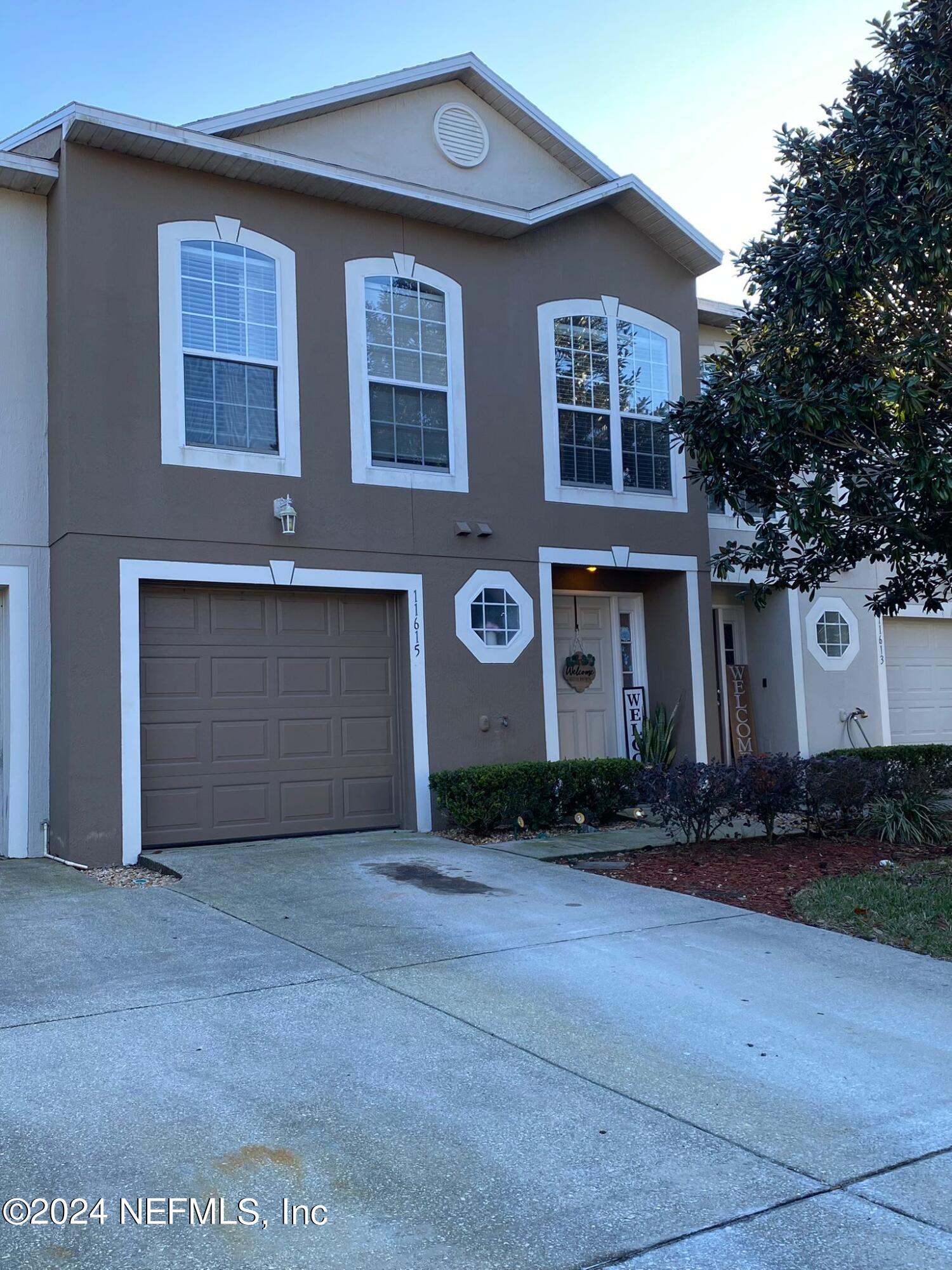 Jacksonville, FL home for sale located at 11615 Hickory Oak Drive, Jacksonville, FL 32218