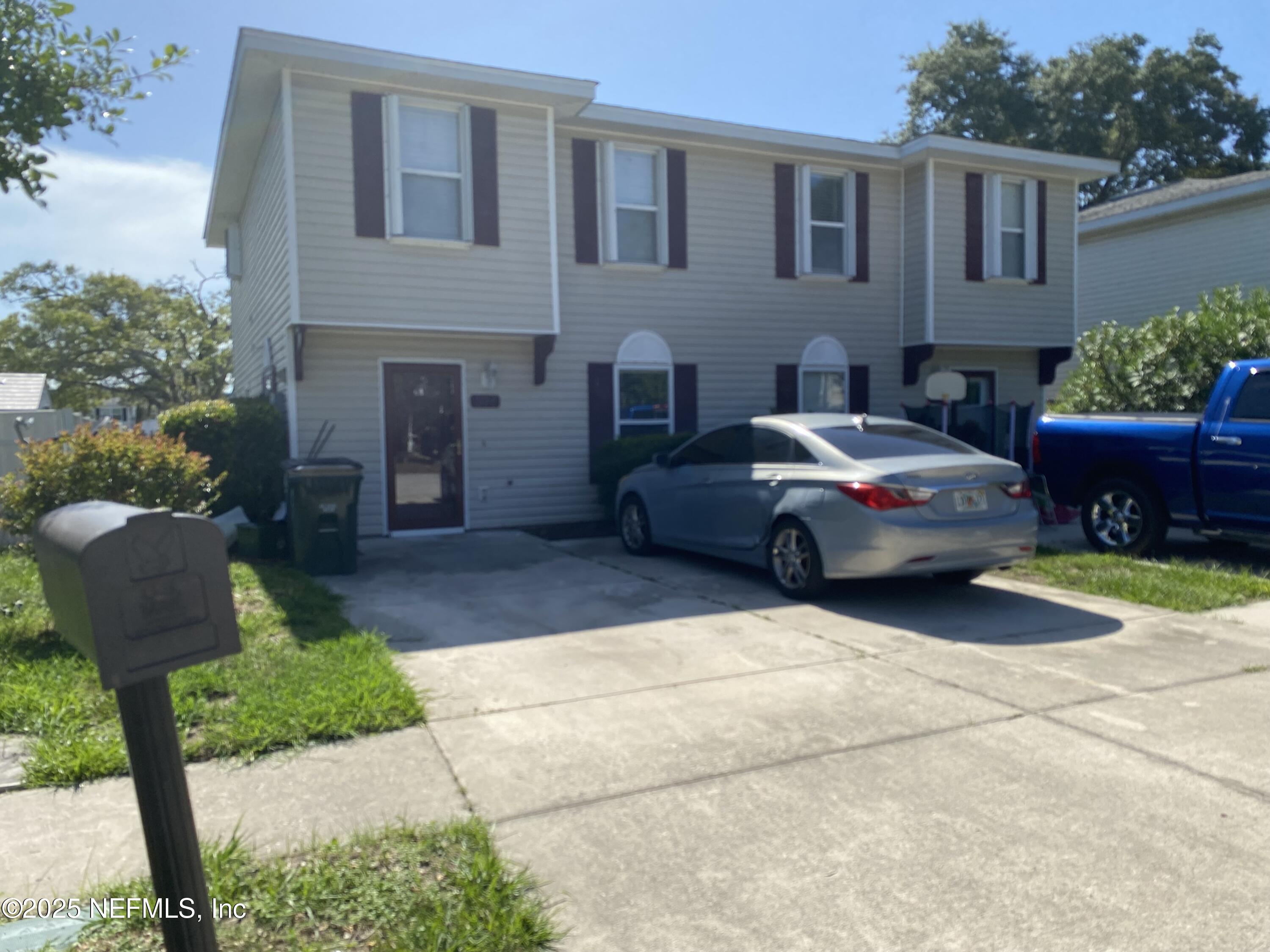 1114 SCHEIDEL Court