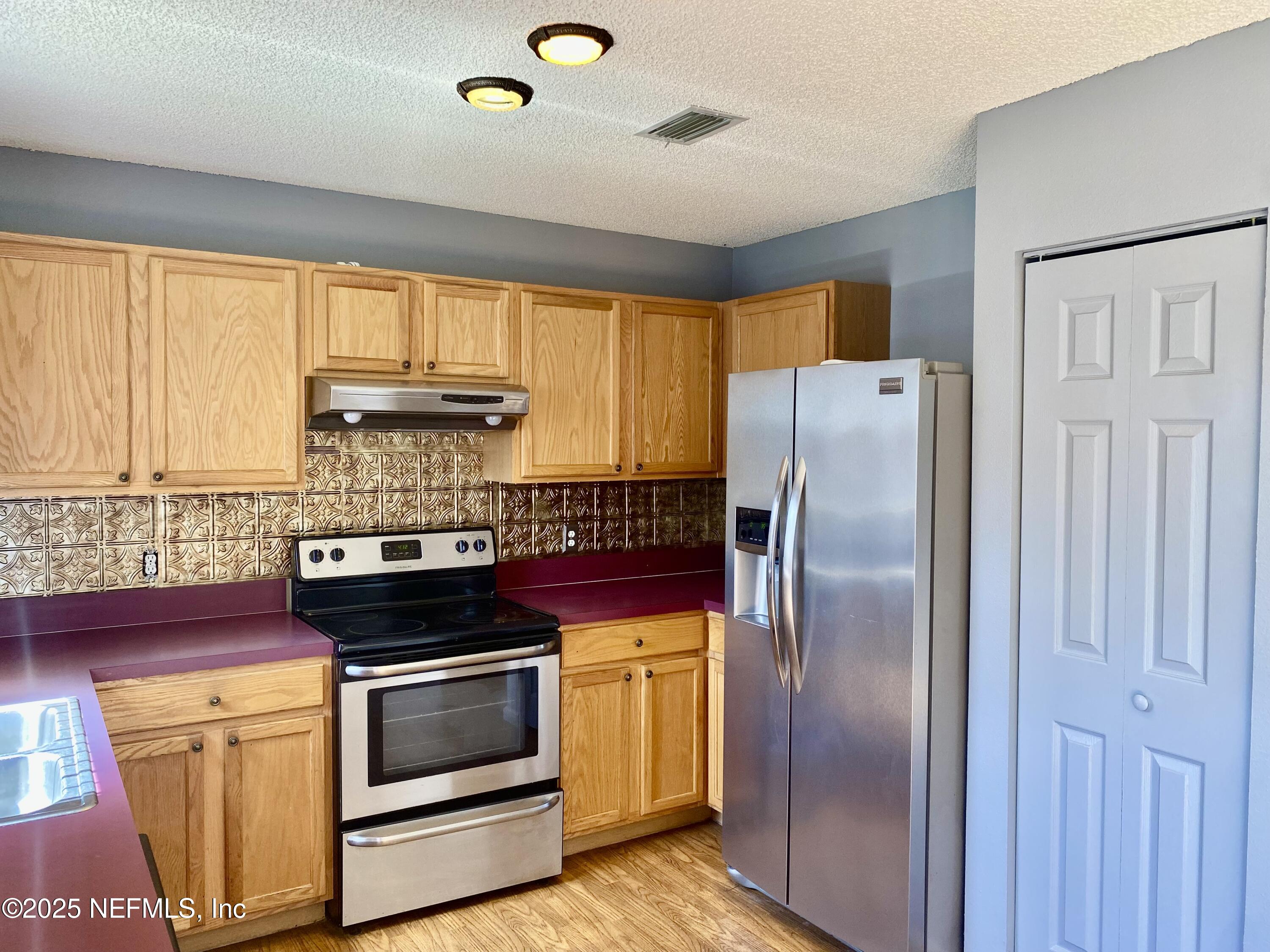 1114 SCHEIDEL Court