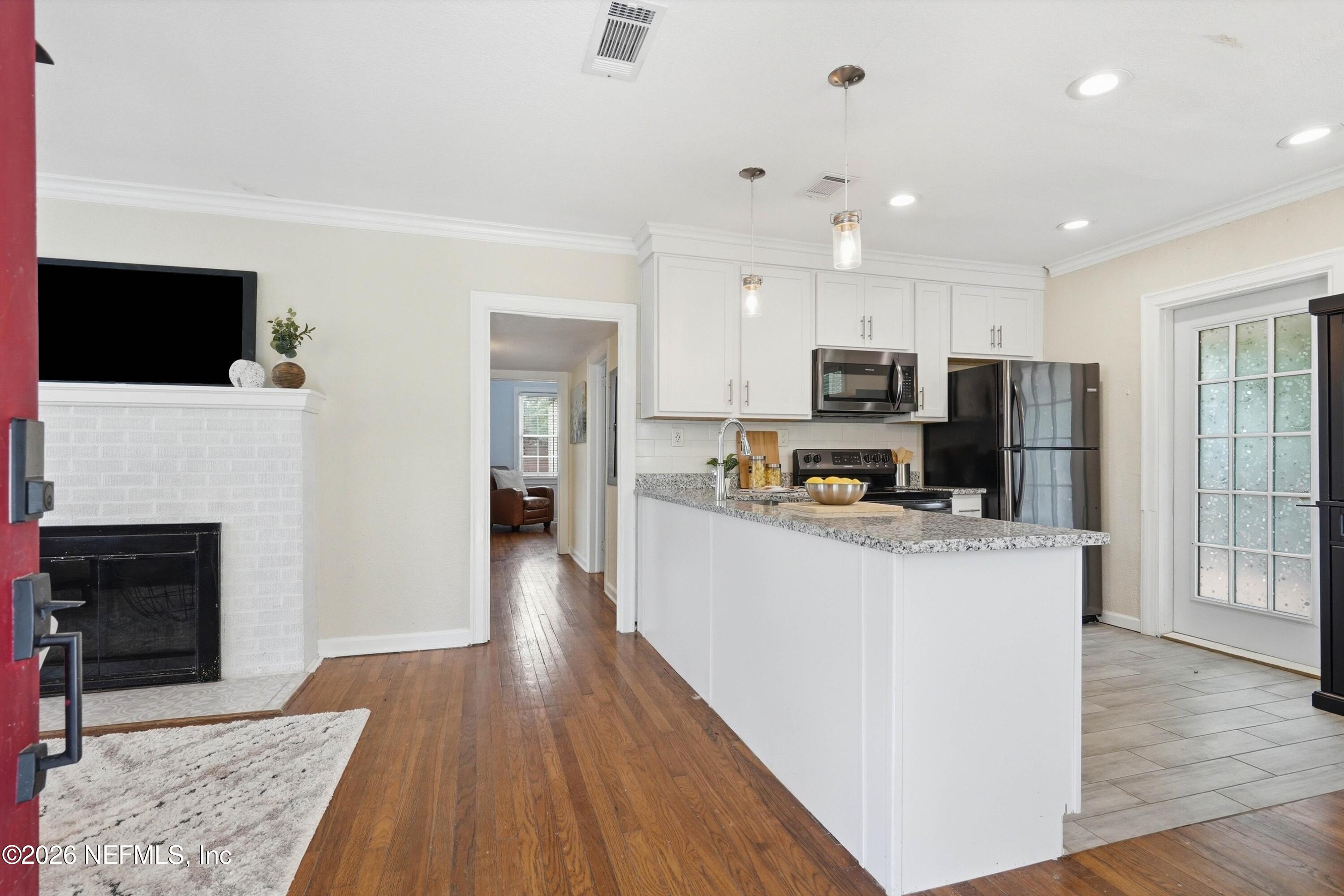 3526 ERNEST Street