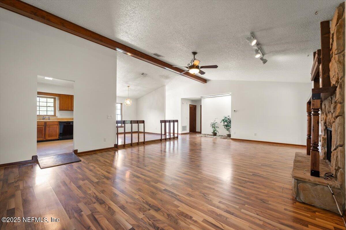 641 WATER OAK Lane