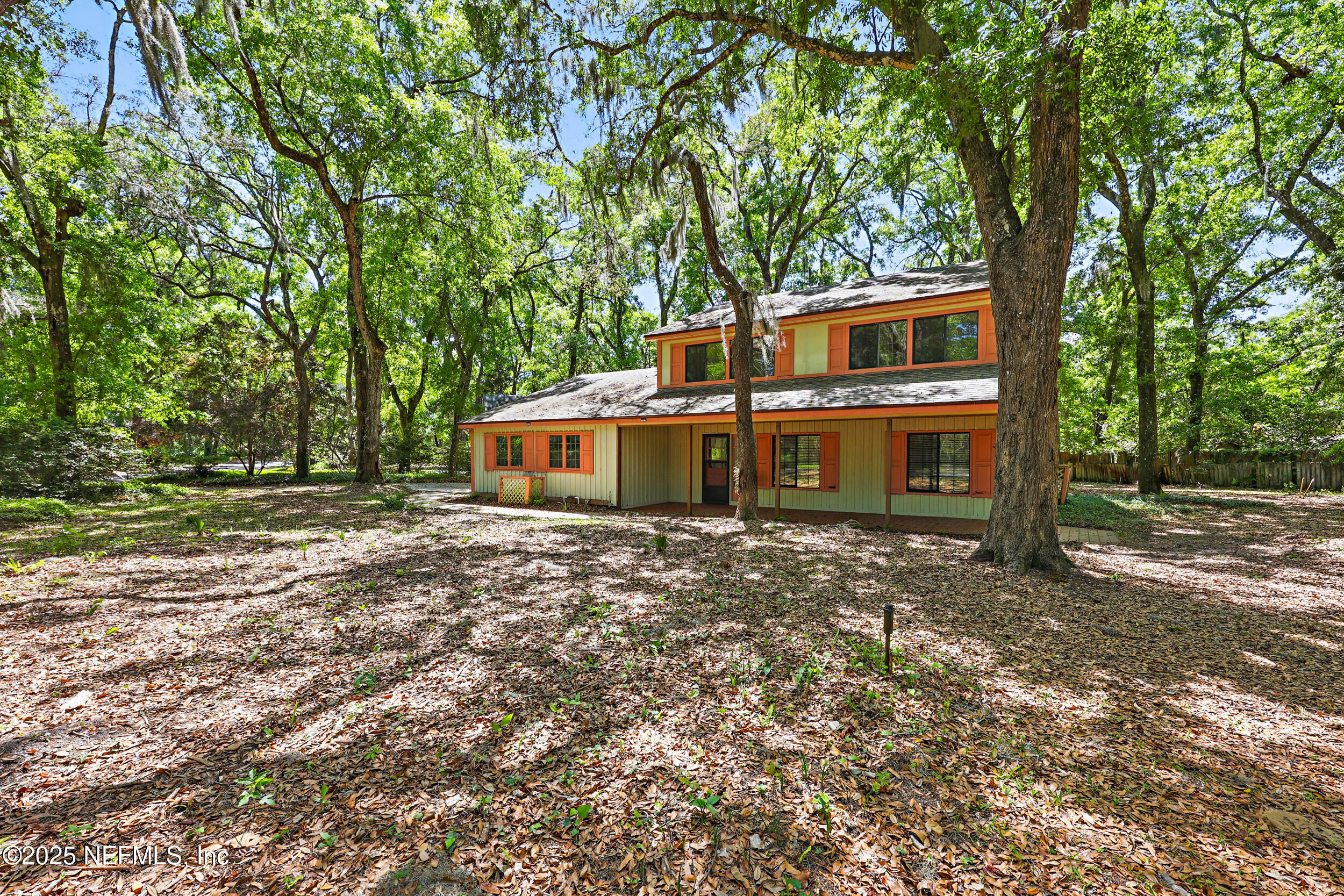 300 RAINTREE Trail