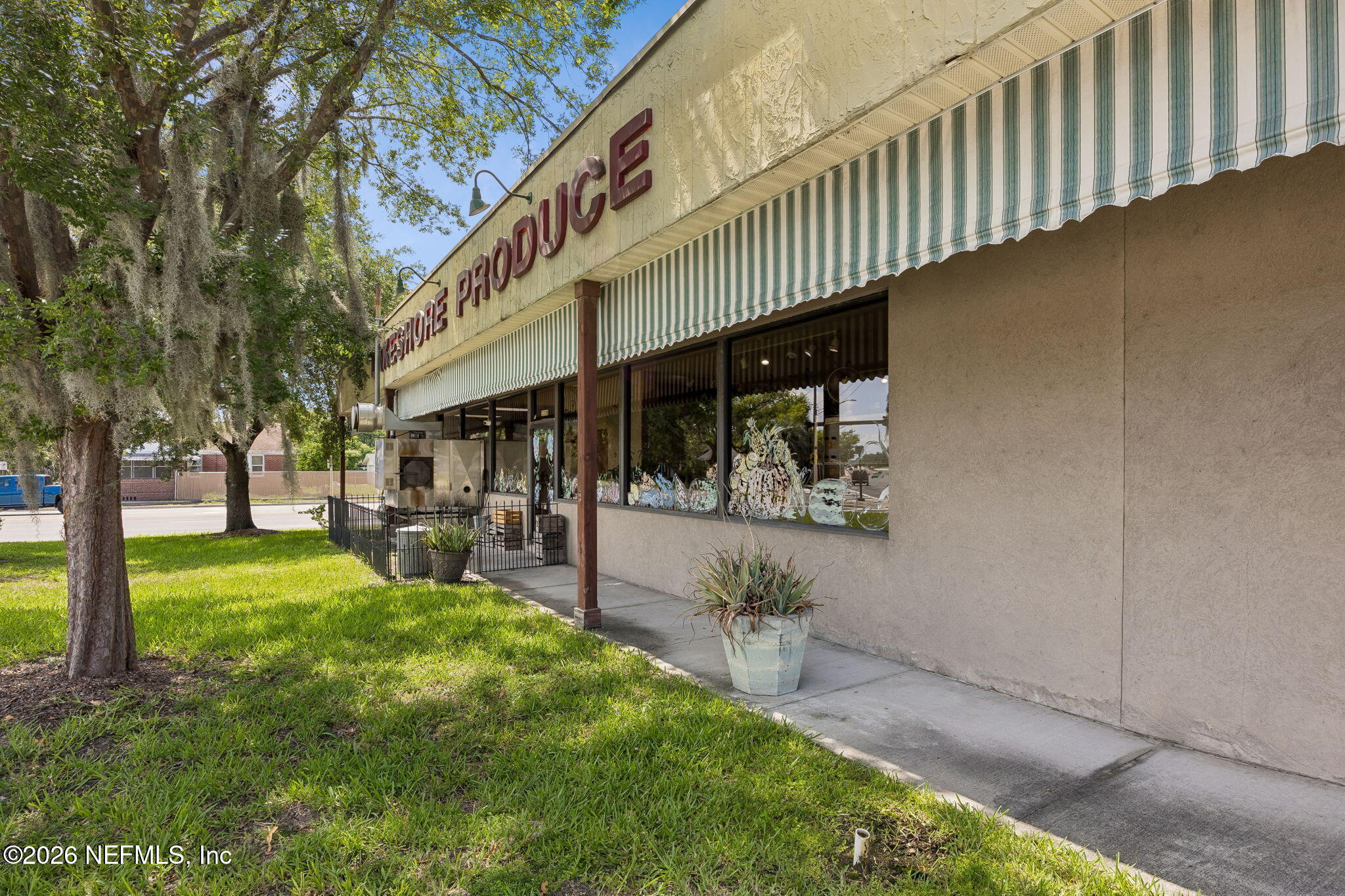 2326 BLANDING Boulevard