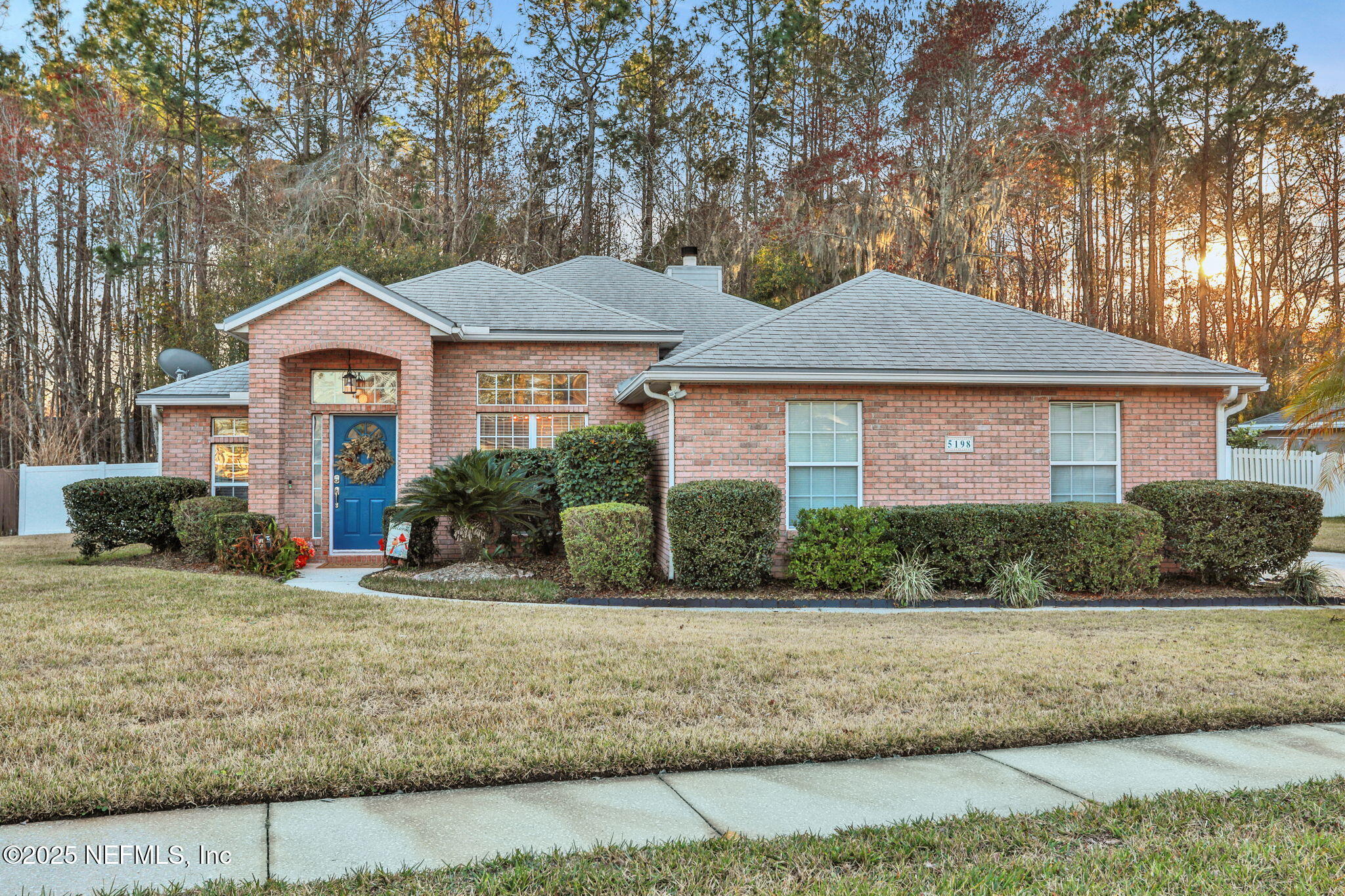 5198 DERBY FOREST Drive N