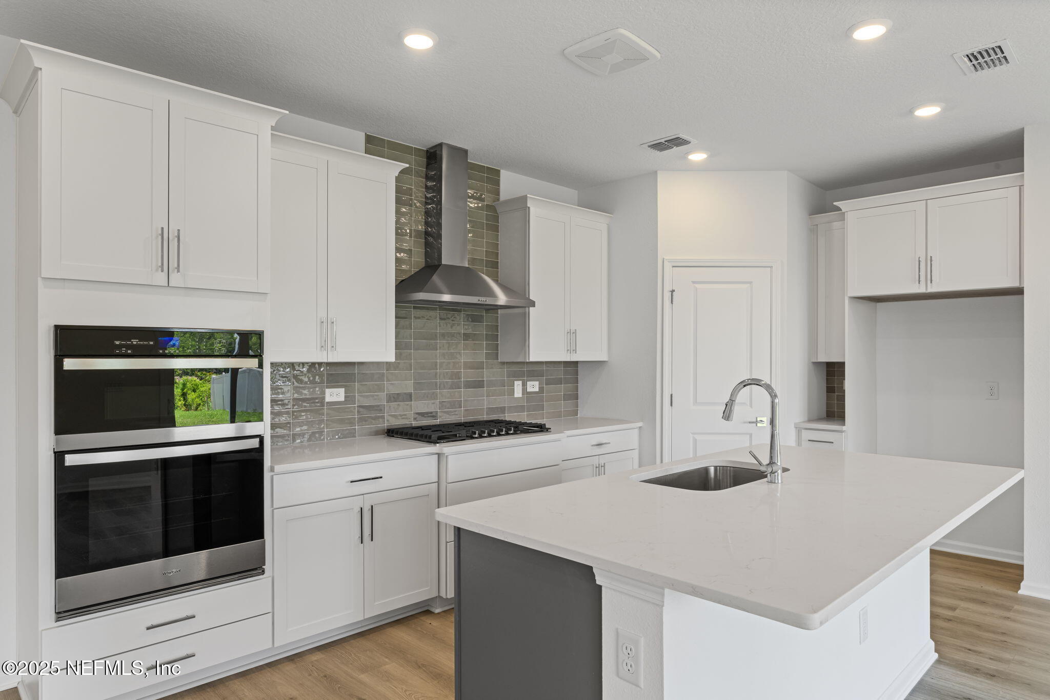 386 WHIRLWIND Place