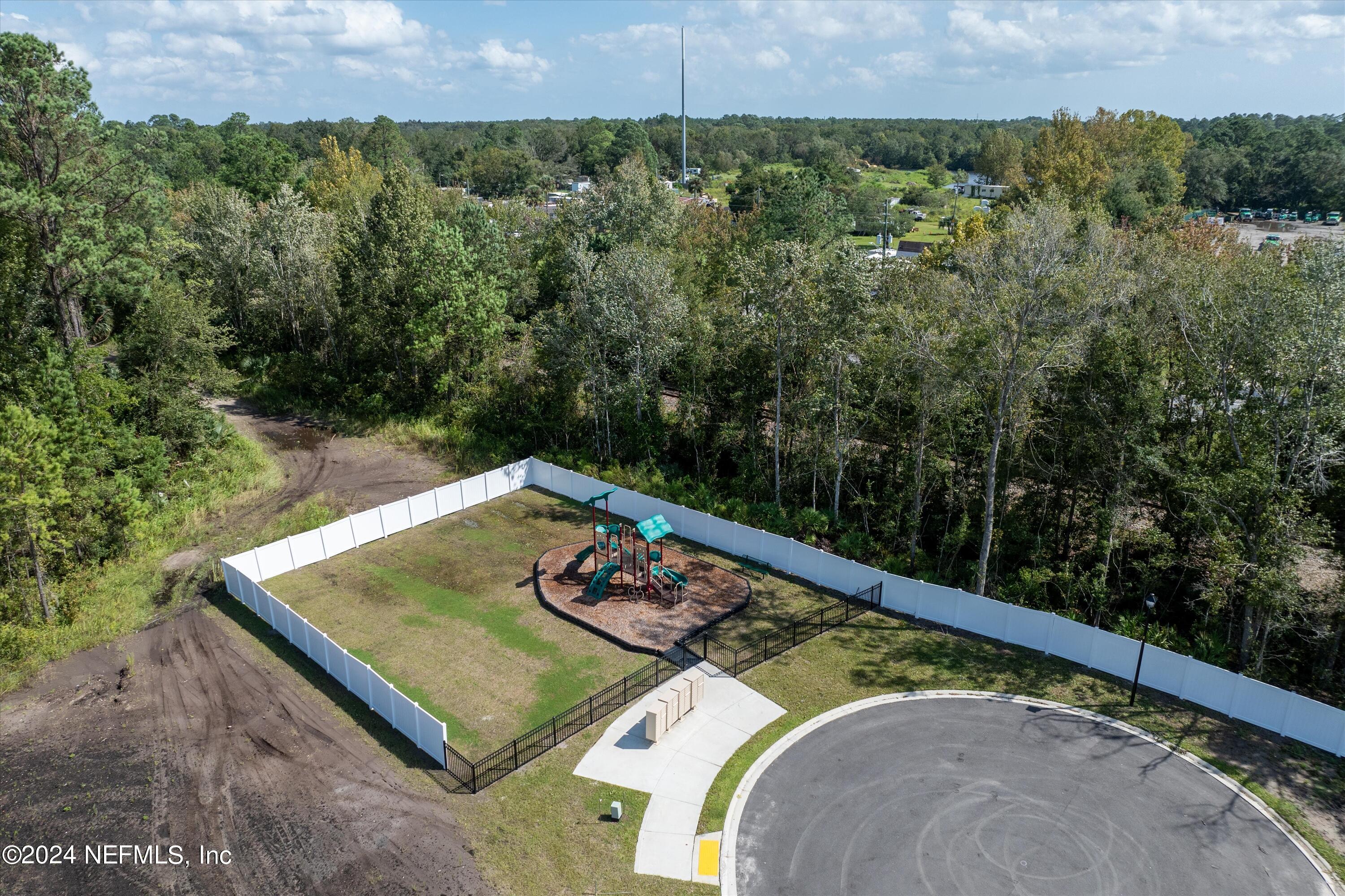 64 BRAZIL NUT Circle 136