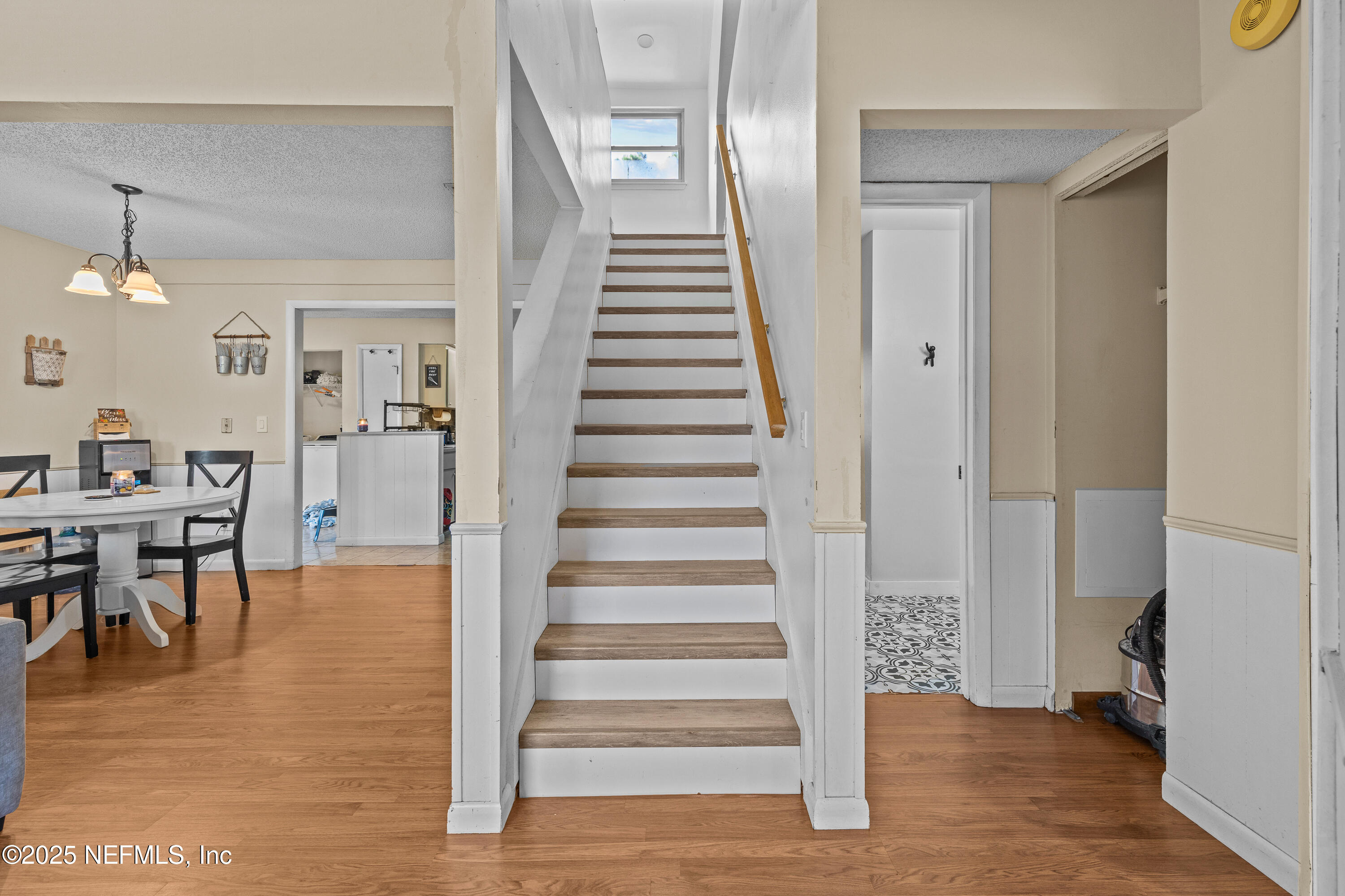 5194 THOROUGHBRED Boulevard