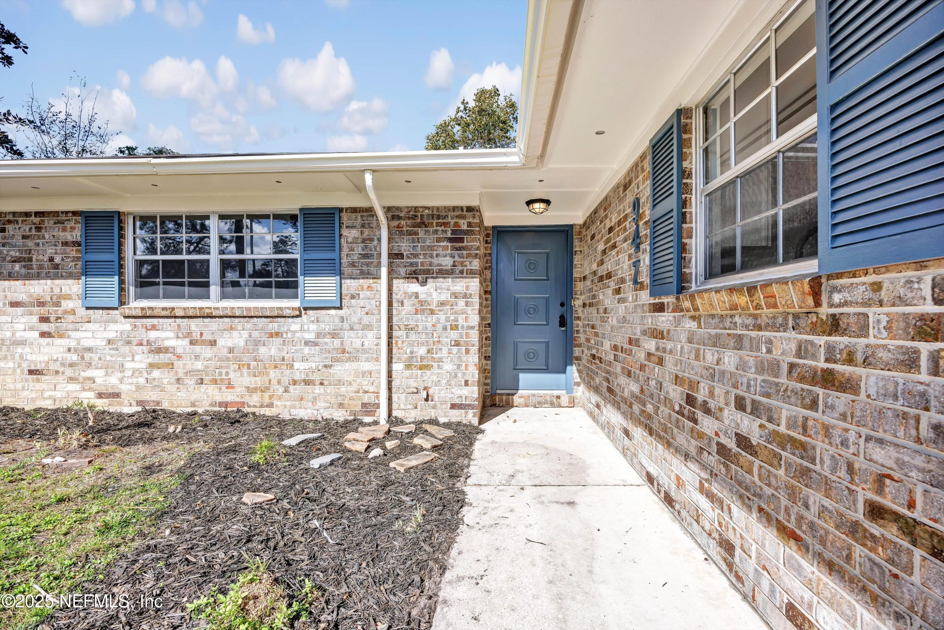 947 GROVE PARK Drive