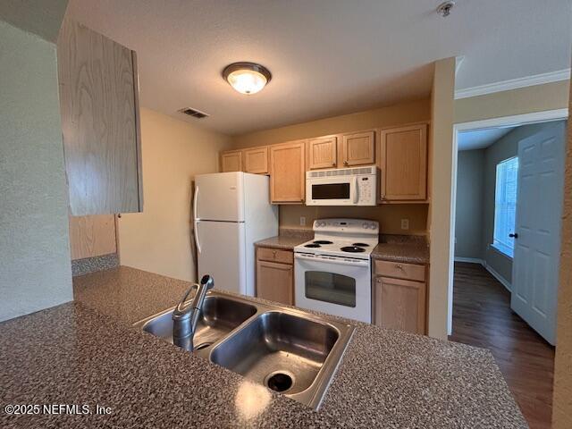 7800 POINT MEADOWS Drive 534