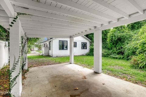 A home in Jacksonville