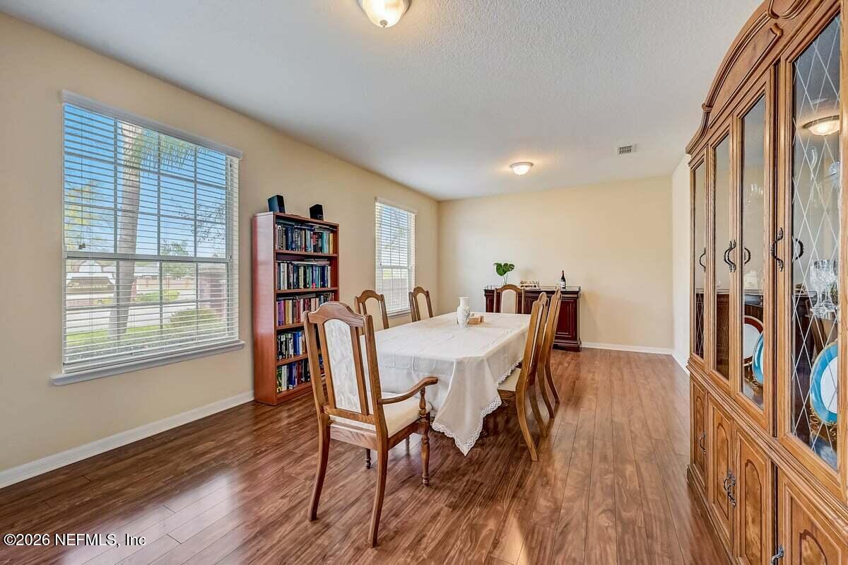 11703 MAGNOLIA FALLS Drive