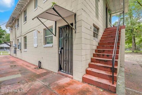 Photo of 1524 W 21ST Street, Jacksonville, FL 32209 (MLS # 2148071)