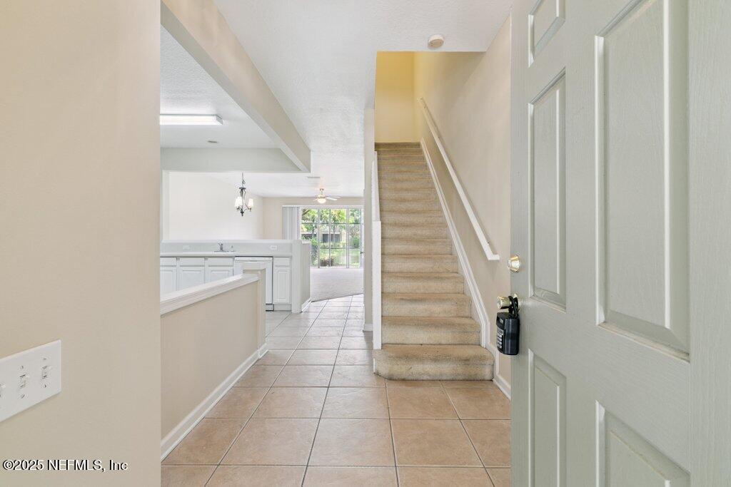 7507 SCARLET IBIS Lane