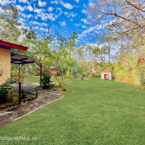 A home in Interlachen