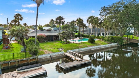 Photo of 3346 PALM ISLAND Road, Jacksonville, FL 32250 (MLS # 2167123)