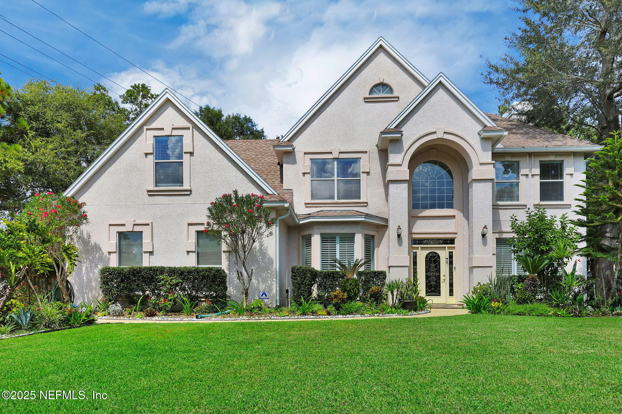 12863 LA COSTA Court