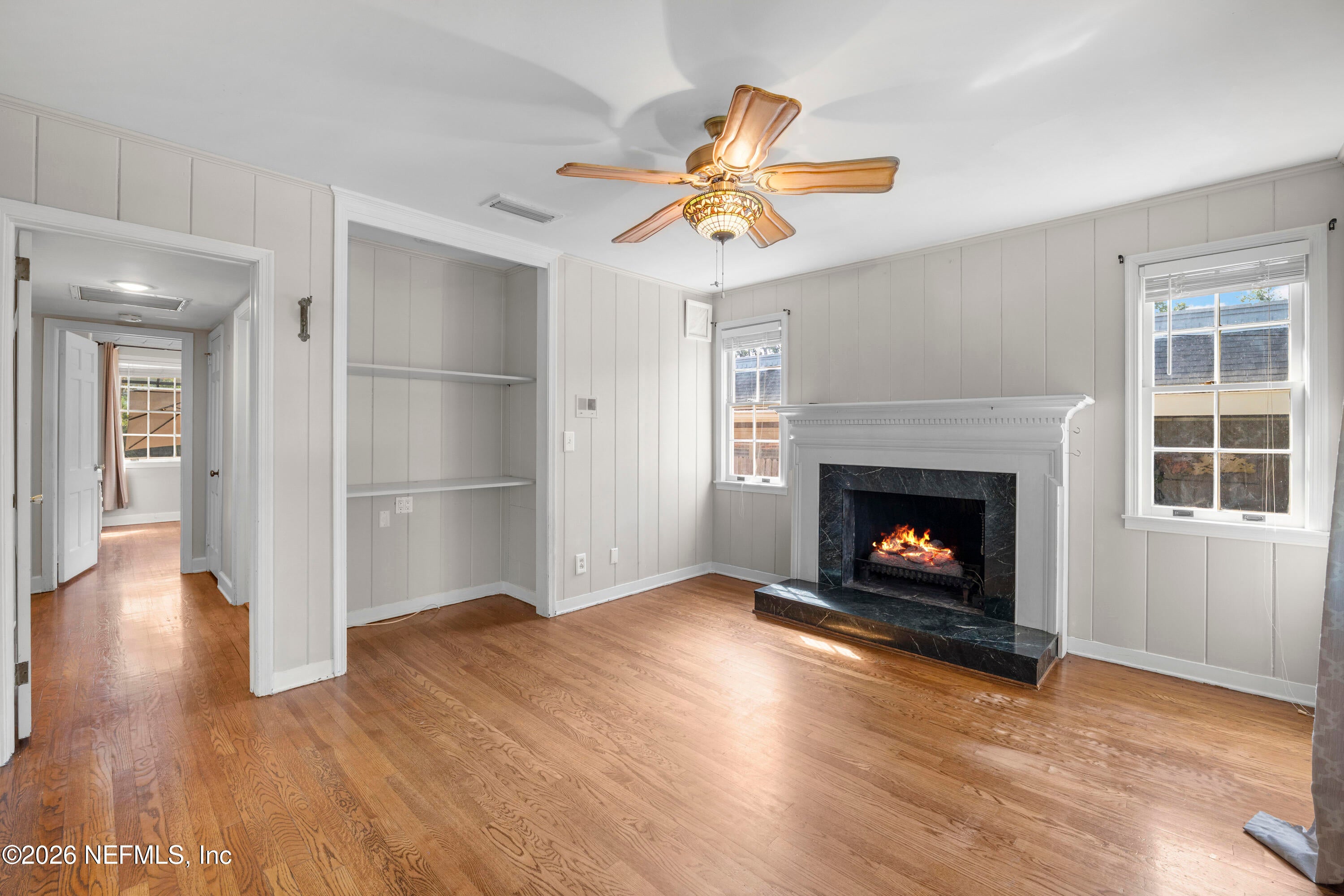 1825 ELIZABETH Place