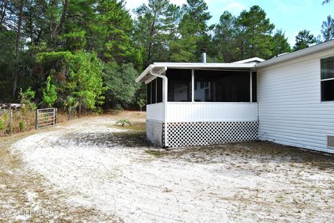 A home in Welaka