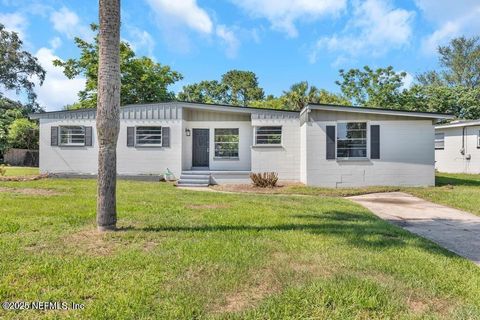 6903 MAYAPPLE Road Jacksonville FL 32211