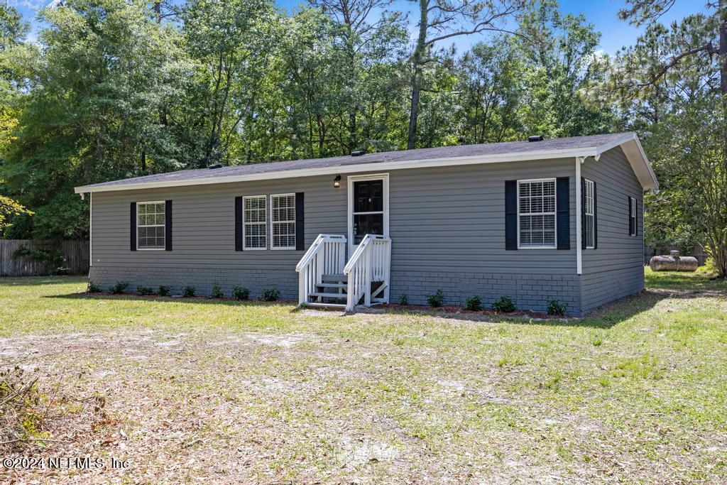 Middleburg, FL home for sale located at 2926 Bull Creek Road, Middleburg, FL 32068