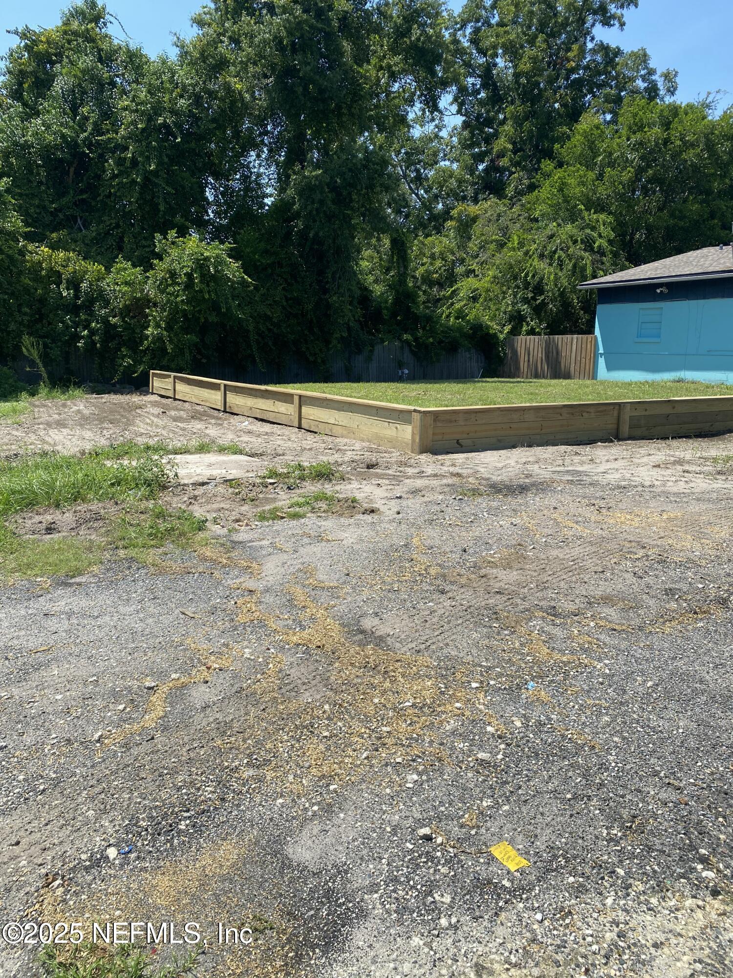 8950 LEM TURNER Road