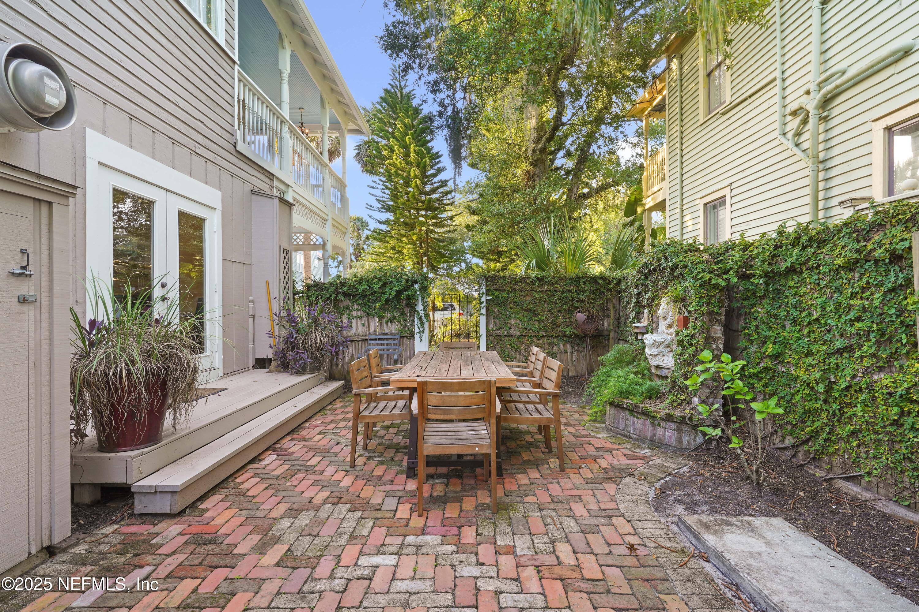 7 CINCINNATI Avenue