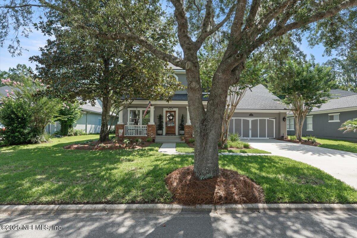 1060 MEADOW VIEW Lane