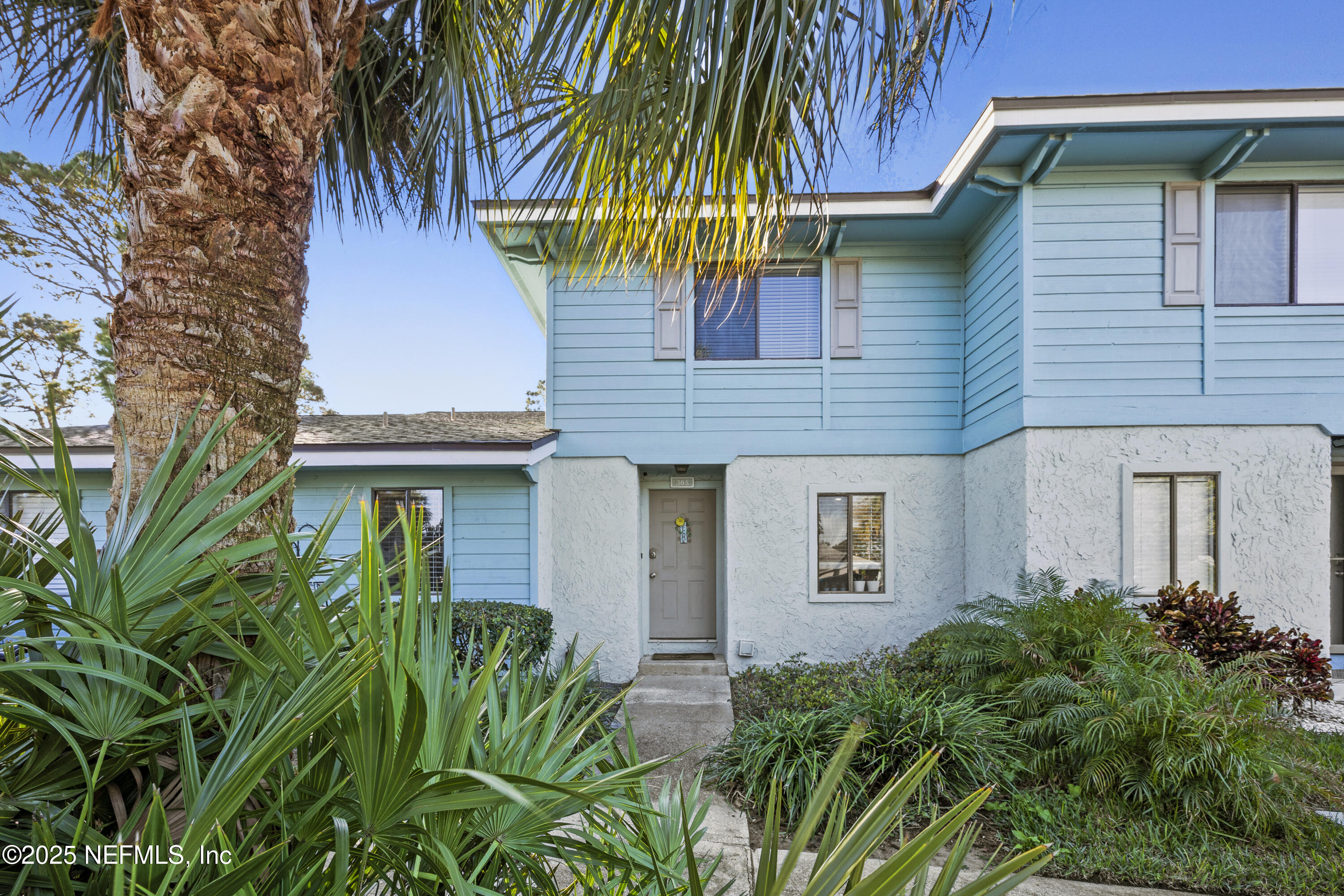 305 N MARSH COVE Lane