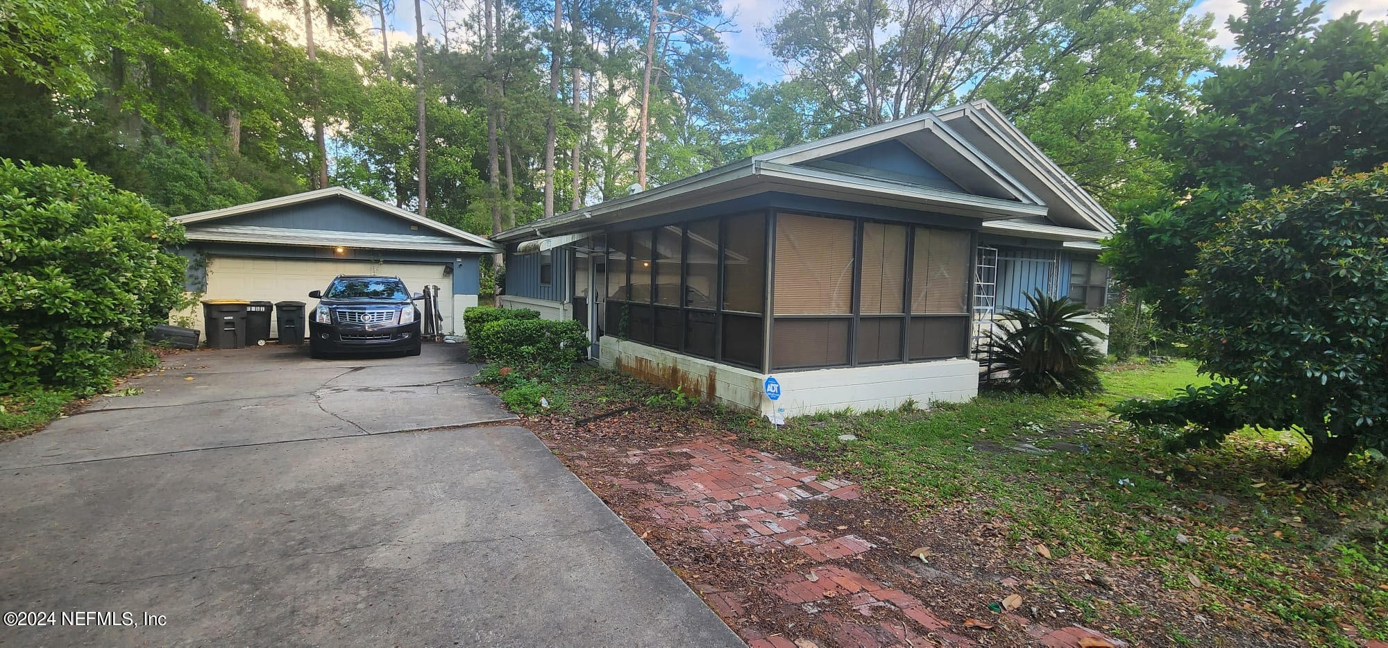 Jacksonville, FL home for sale located at 9811 RIDGE Boulevard, Jacksonville, FL 32208