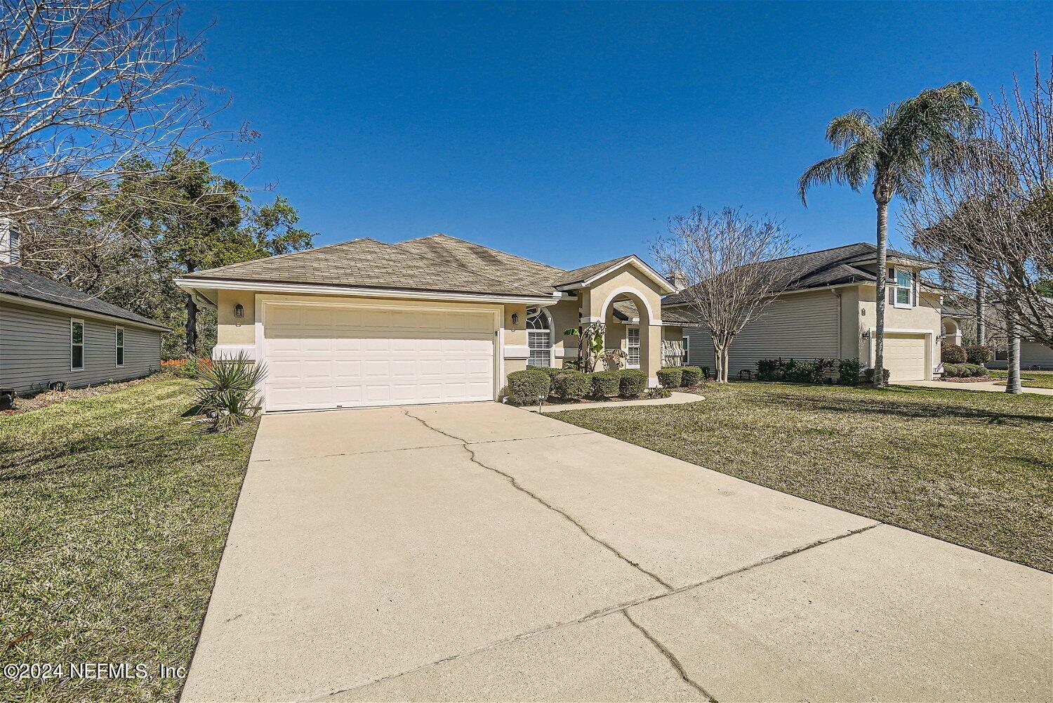 St Johns, FL home for sale located at 112 GLEN OAKS Drive, St Johns, FL 32259