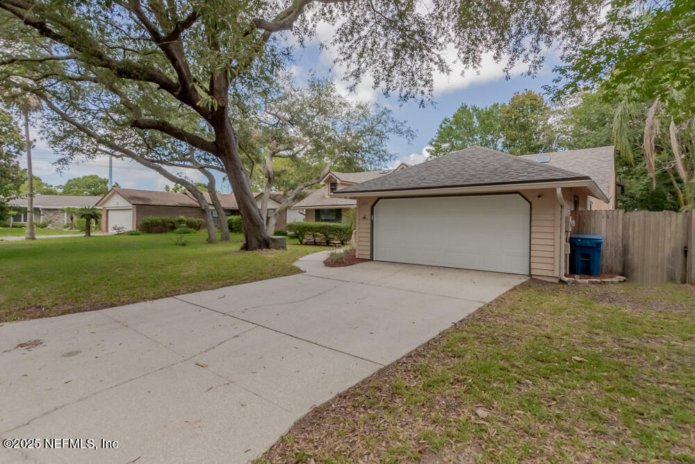 3331 ASHRIDGE Drive
