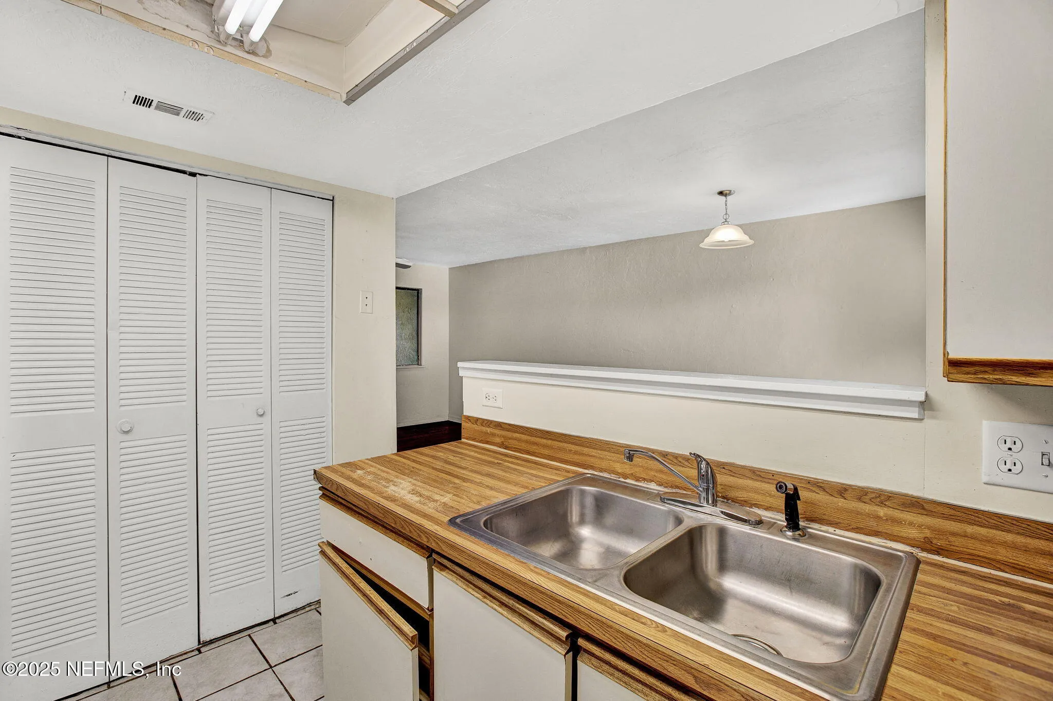 Jacksonville, Florida 32233, United States, 3 Bedrooms Bedrooms, ,2 BathroomsBathrooms,Residential,Pending,158203