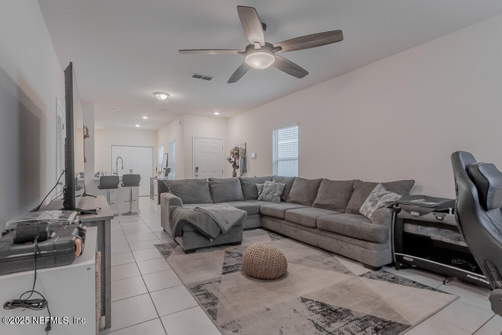 831 OBSERVATORY Parkway