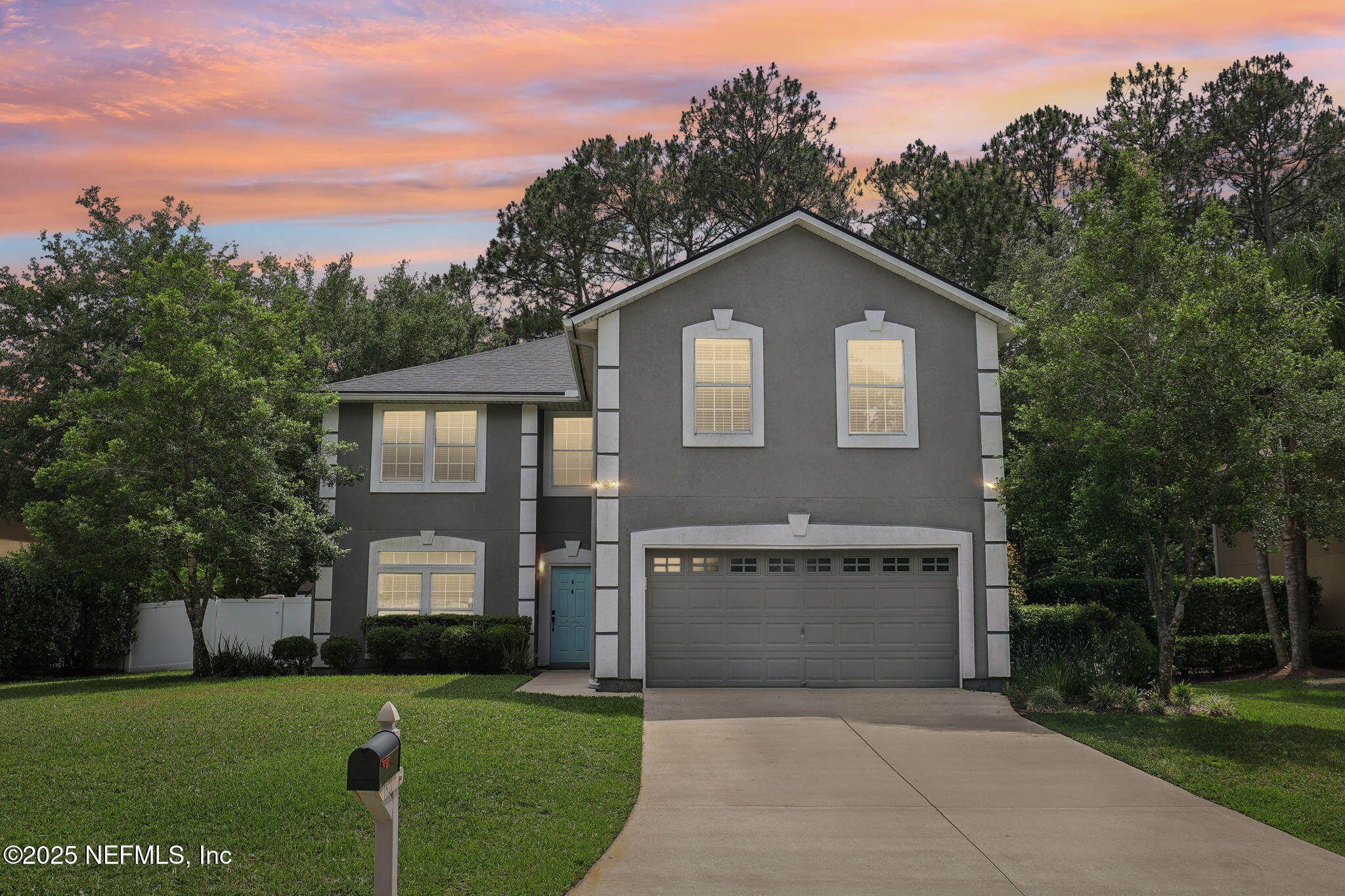 1821 W WINDY Way