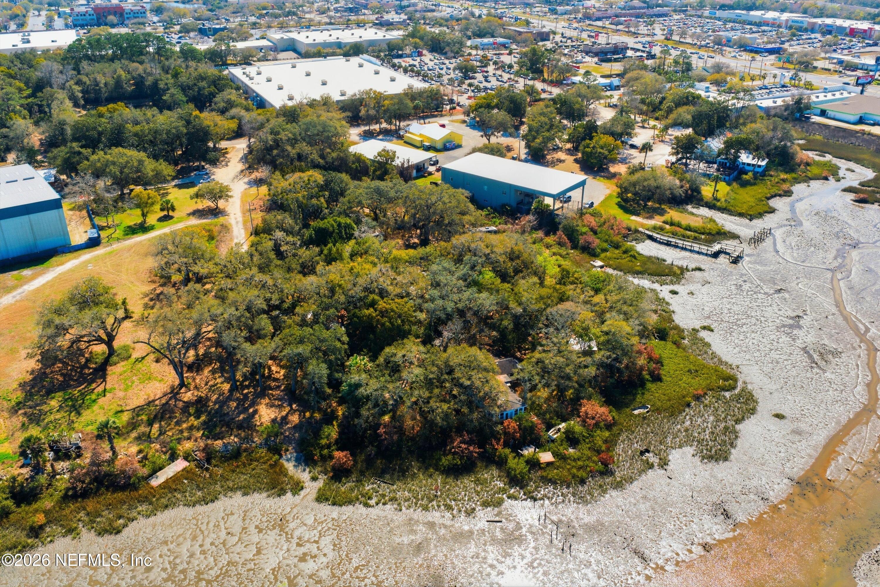 200 NIX BOAT YARD Road