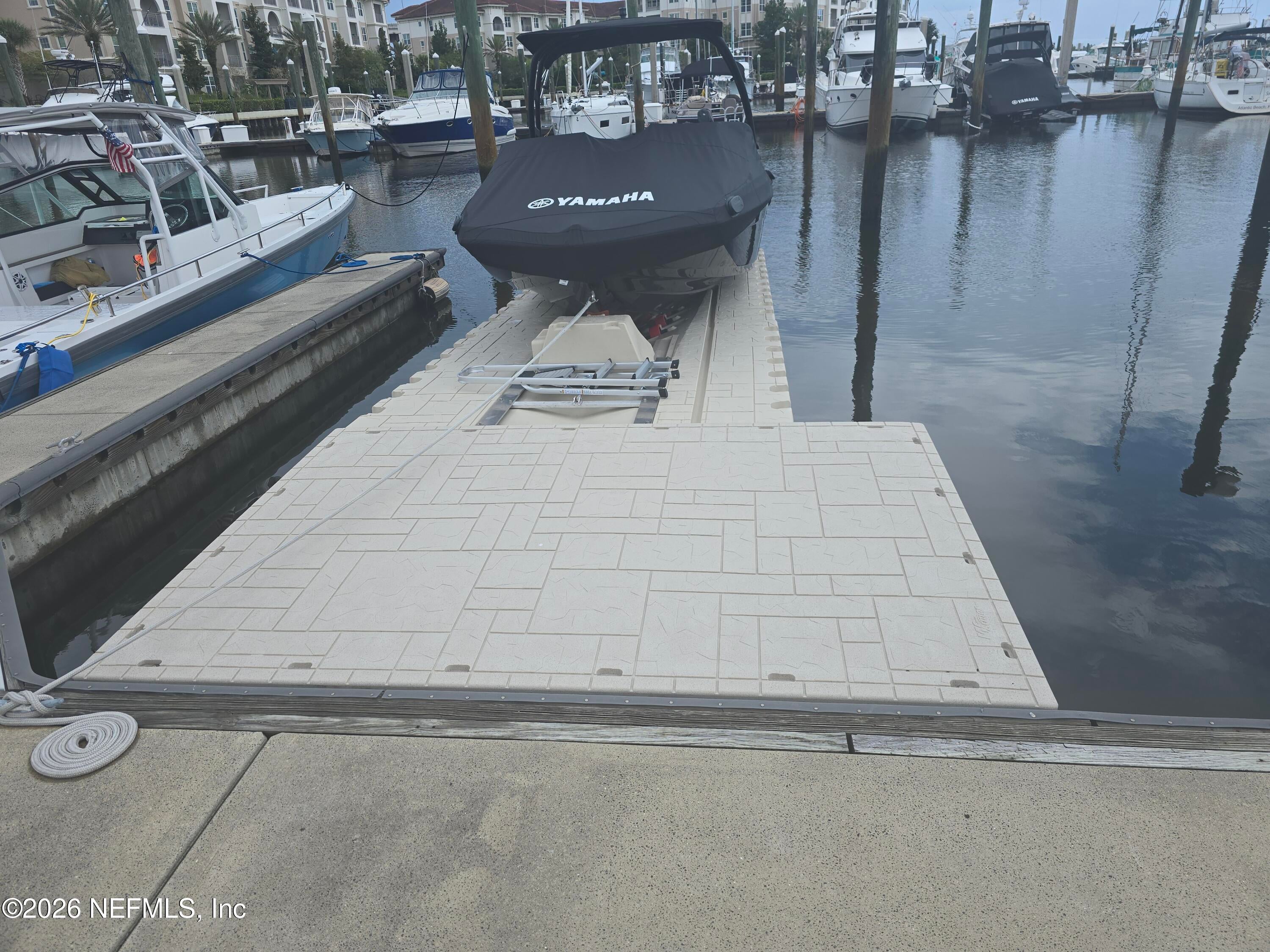 0 ATLANTIC Boulevard C8