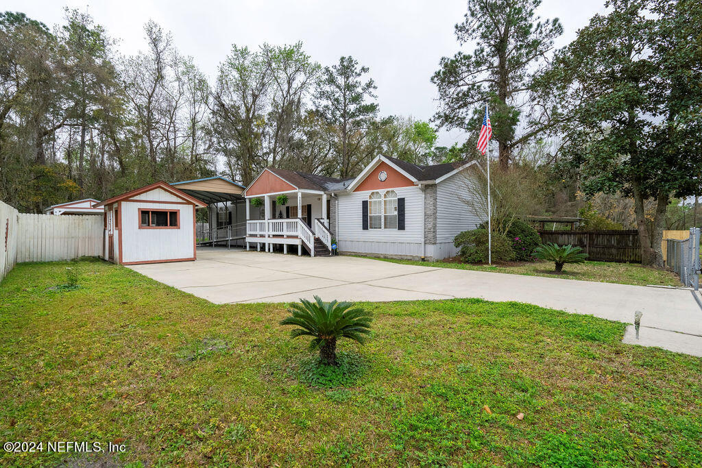 Jacksonville, FL home for sale located at 13047 Duval Lake Road, Jacksonville, FL 32218