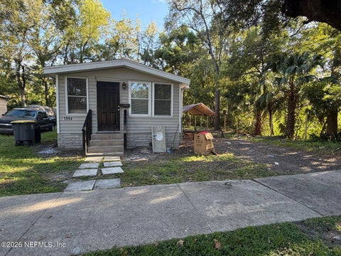 Photo of 1994 W 23RD Street, Jacksonville, FL 32209 (MLS # 2166863)