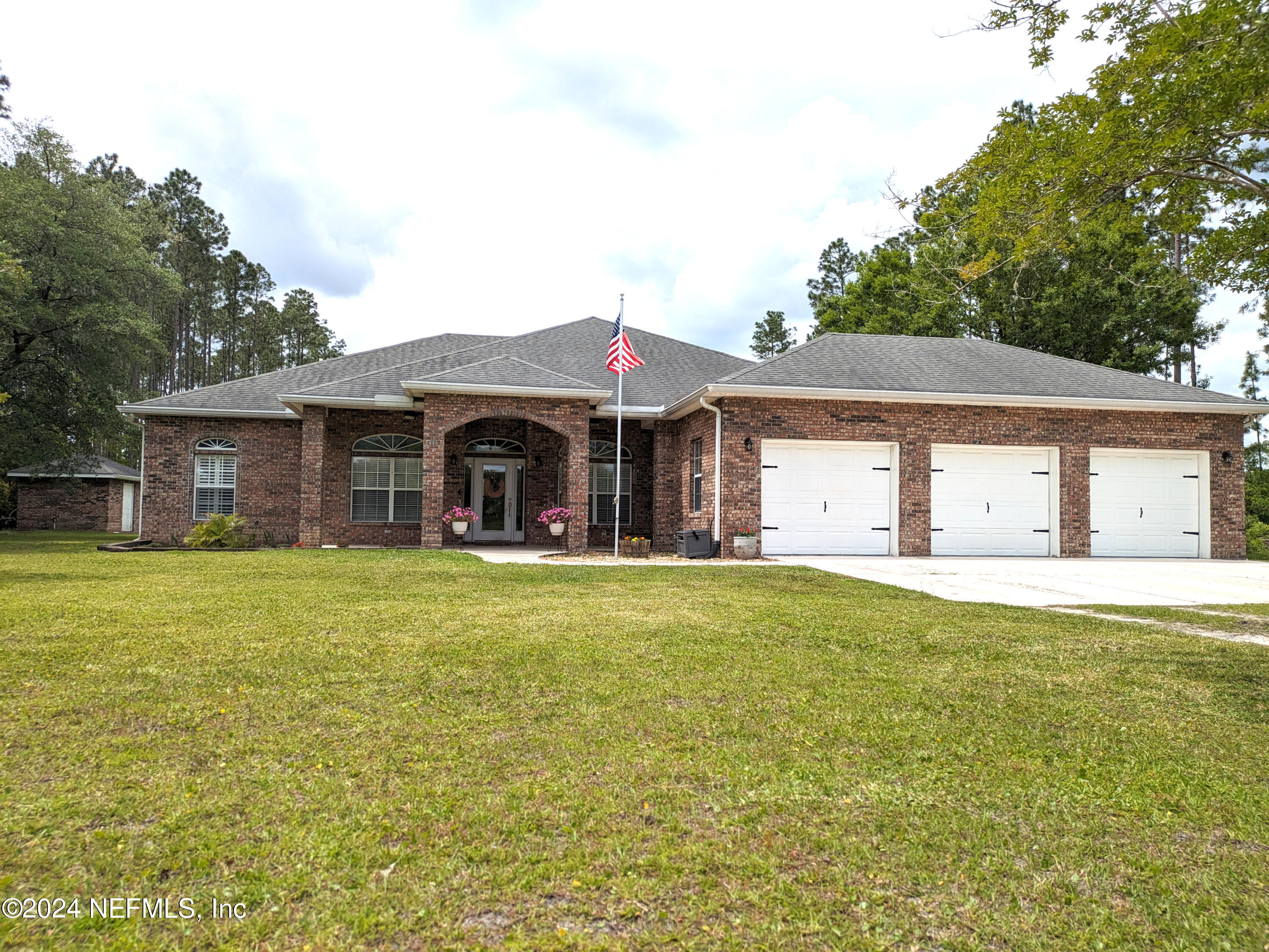 Hilliard, FL home for sale located at 241664 County Road 121, Hilliard, FL 32046