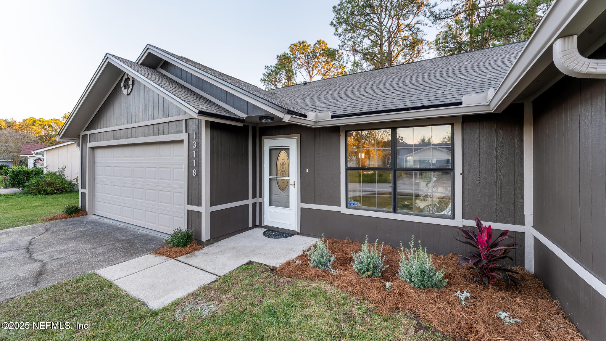 13118 ANNANDALE Drive S