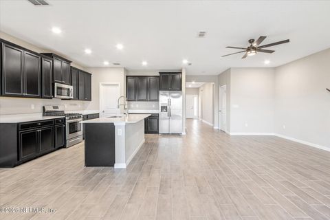 A home in Middleburg