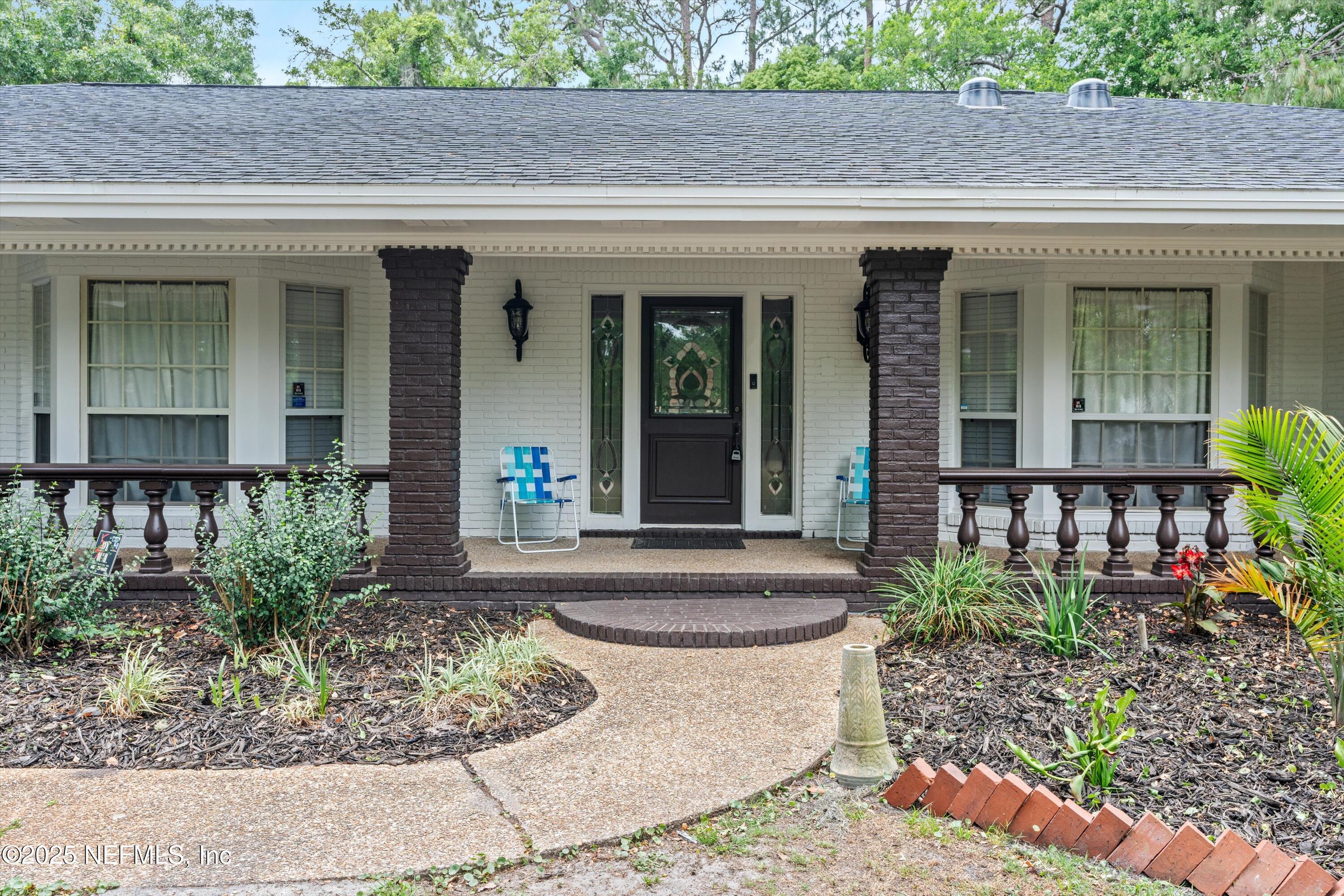 836 MANDDALAY Road