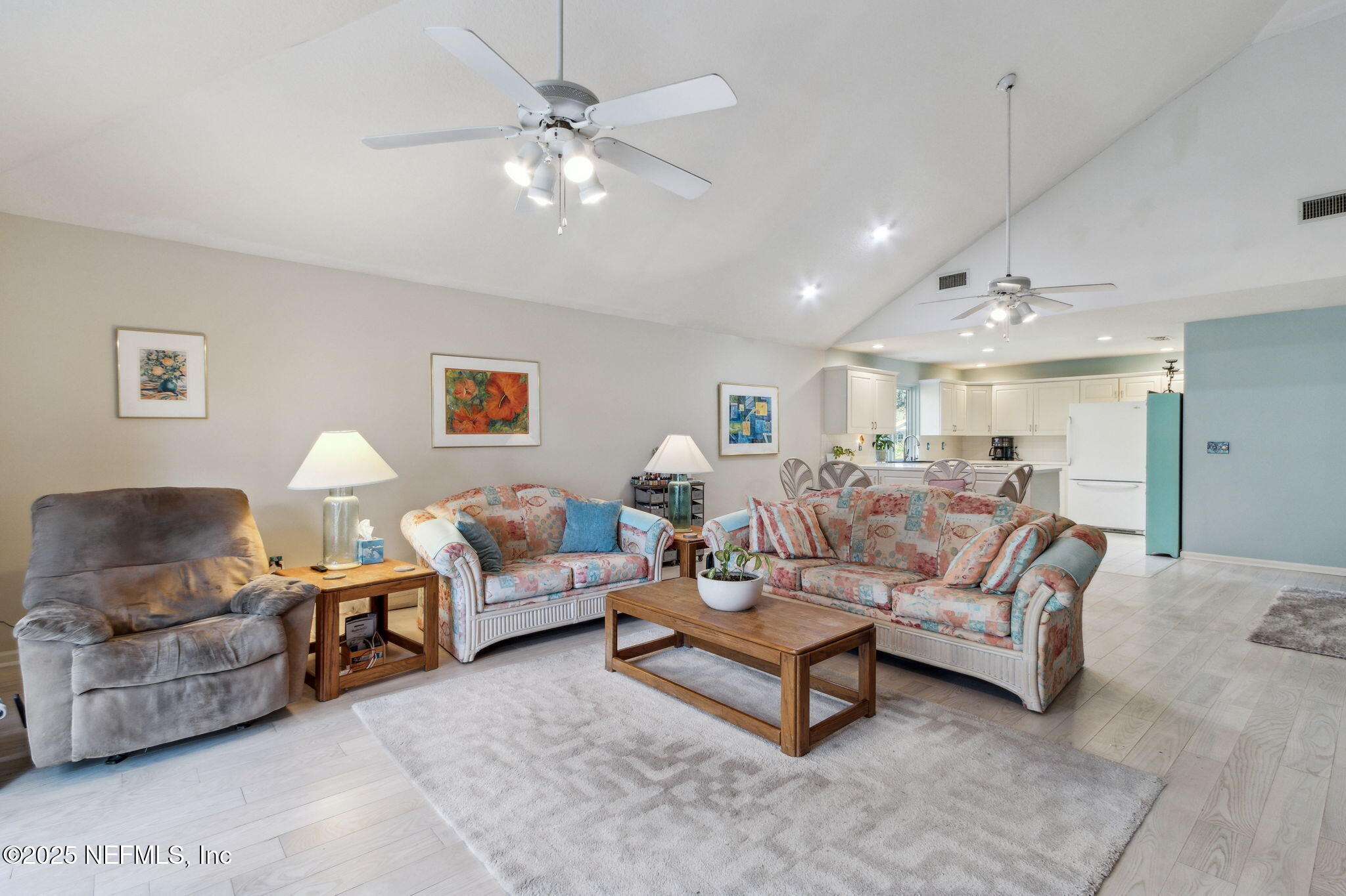 1631 PLANTATION OAKS Lane