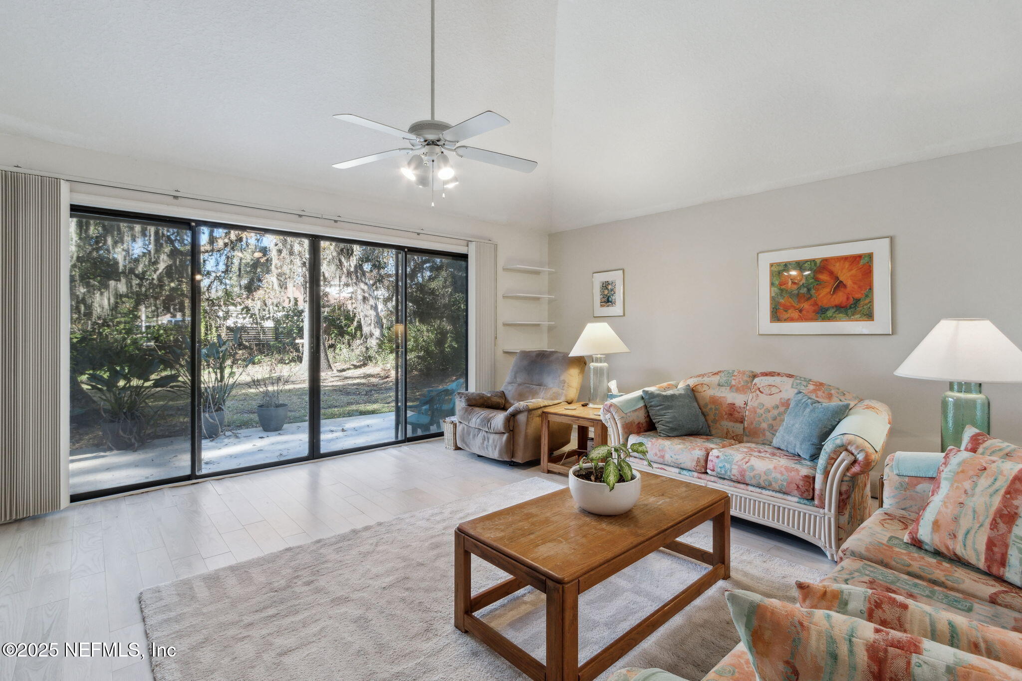 1631 PLANTATION OAKS Lane