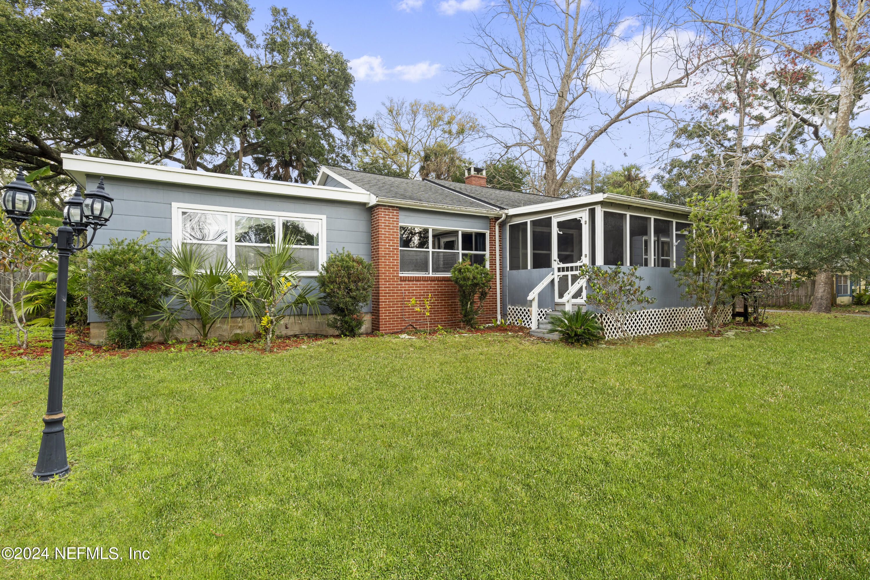 St Augustine, FL home for sale located at 240 RAVENSWOOD Drive, St Augustine, FL 32084